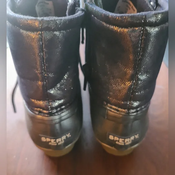 Kids Sperry Saltwater boots size 1 - Picture 3 of 4